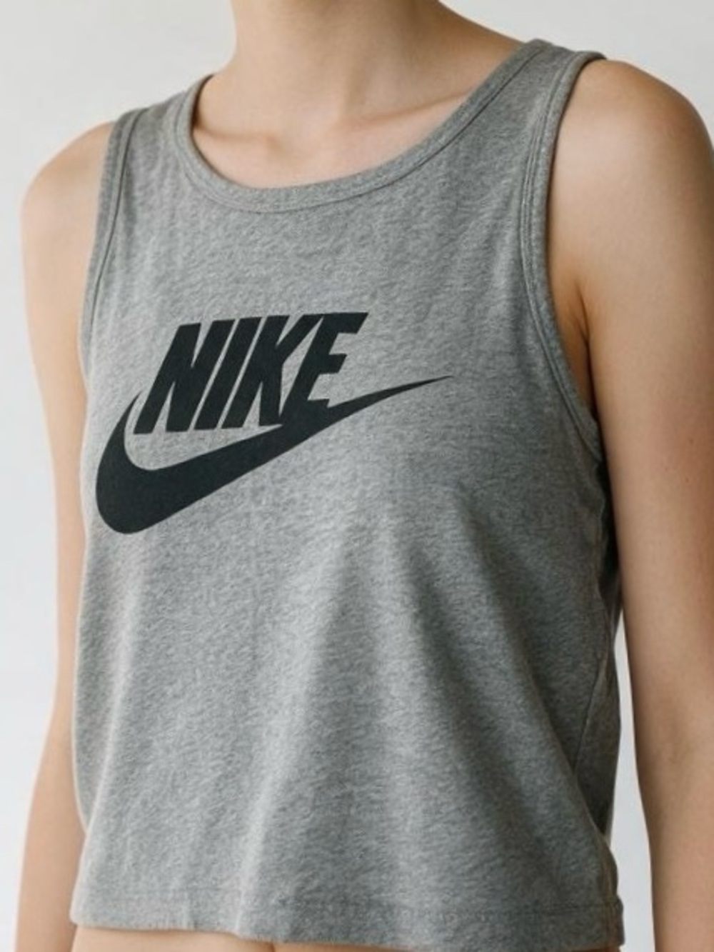 Nike Tank Top Womens Large Gray Cropped Muscle Sleeveless Tee Black Logo Cotton
